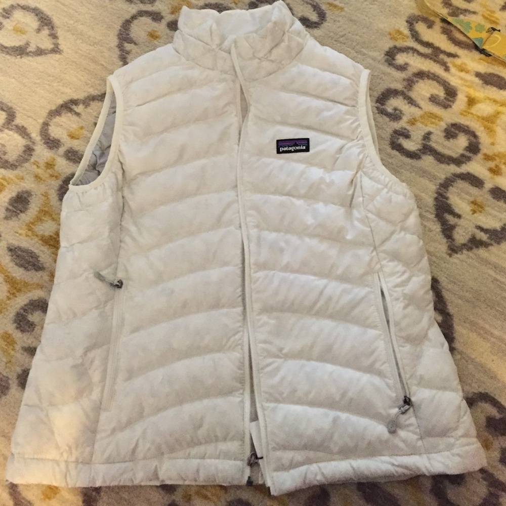 NWOT Patagonia down vest